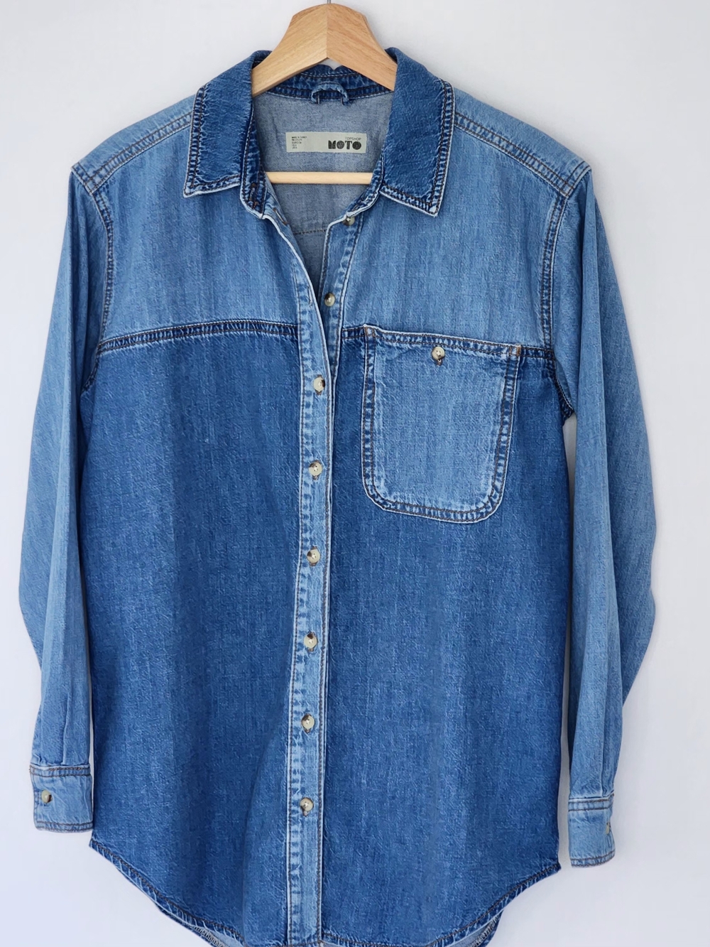 Topshop MOTO Light Blue Two-Tone Denim Shirt Relax Comfy Sz 4